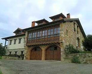 Vista exterior de Finca rústica en venda en Alfoz de Lloredo amb Terrassa