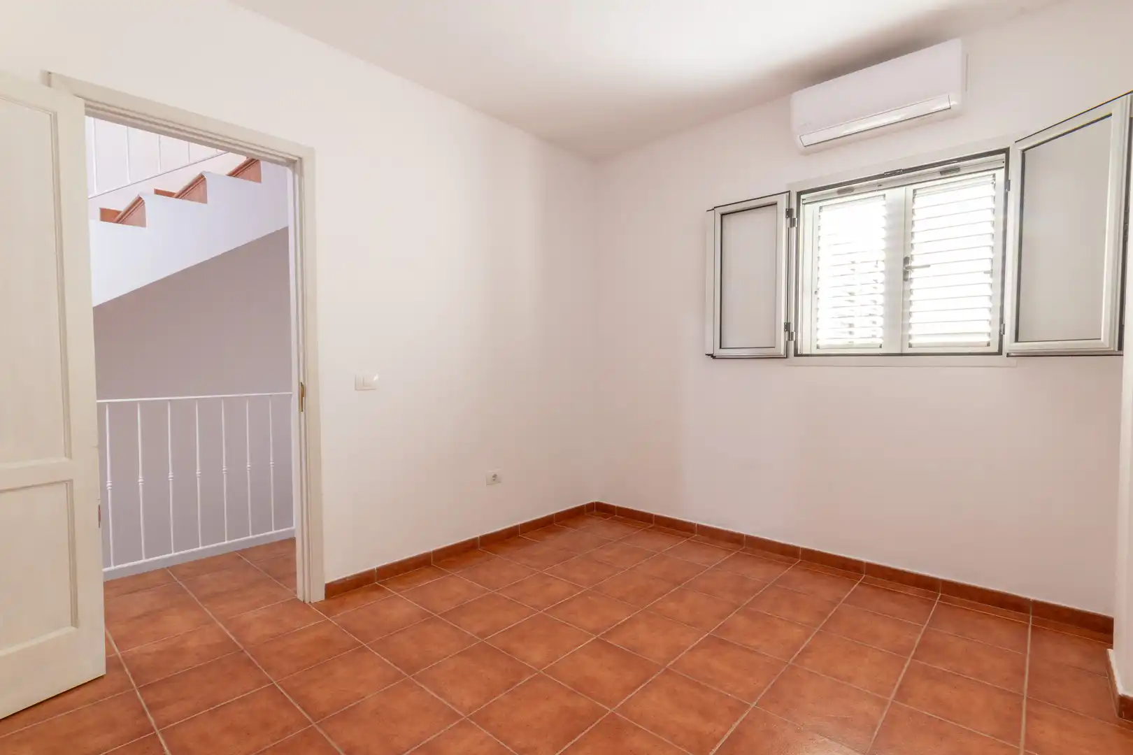Casa amb terrassa en venda a Calle Amagro, imagen 23