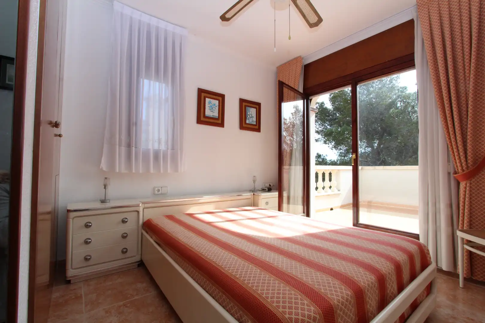 Habitación de Casa adosada en venta en Mont-roig del Camp con Calefacción, Jardín privado y Terraza