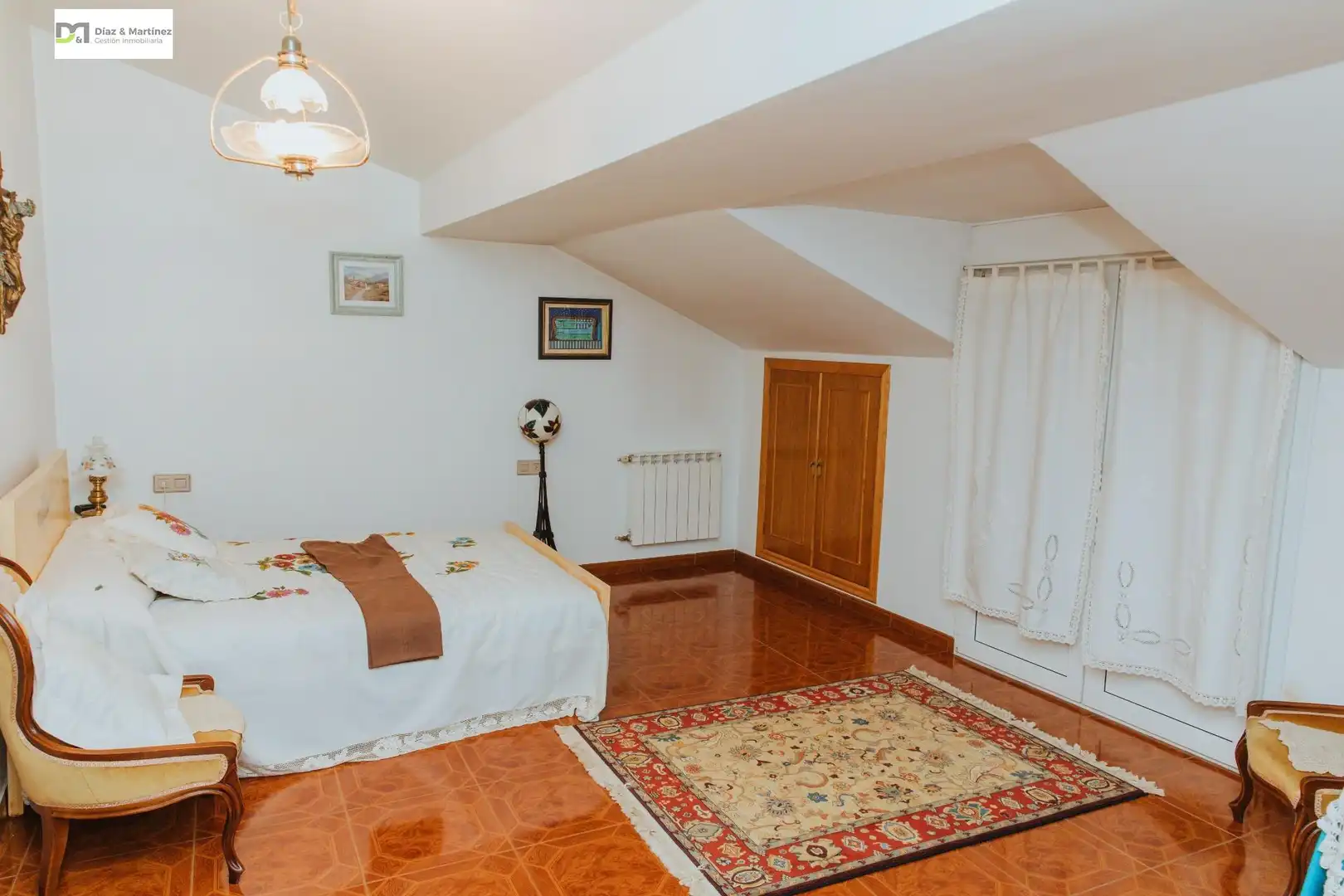 Bedroom of Houses for sale in Cacabelos  with Parquet flooring
