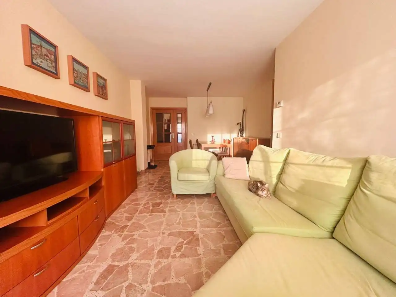 Piso con terraza en venta en Avenida Guatemala, imagen 2