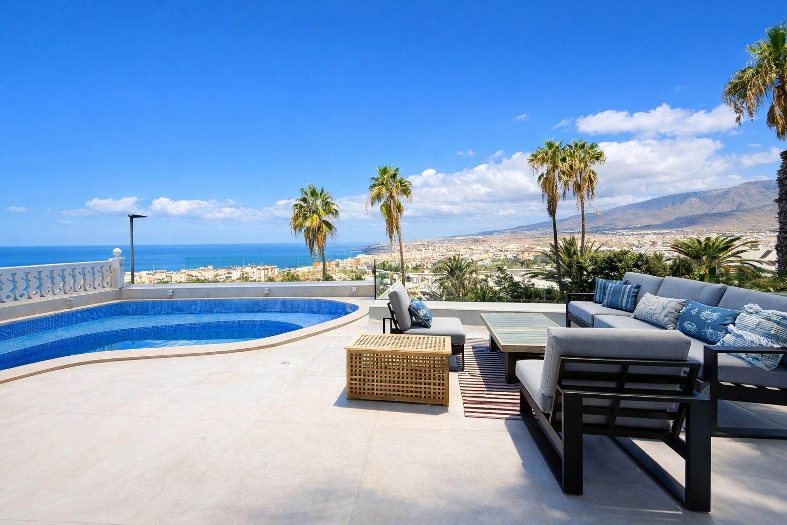 Terraza de Casa o chalet en venta en Adeje con Aire acondicionado, Jardín privado y Terraza