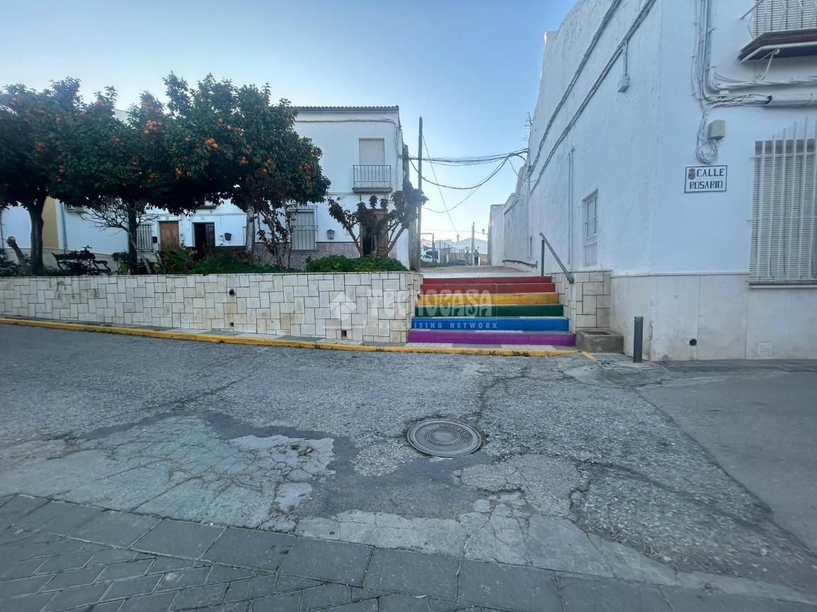 Vista exterior de Casa o xalet en venda en El Saucejo amb Jardí privat i Traster