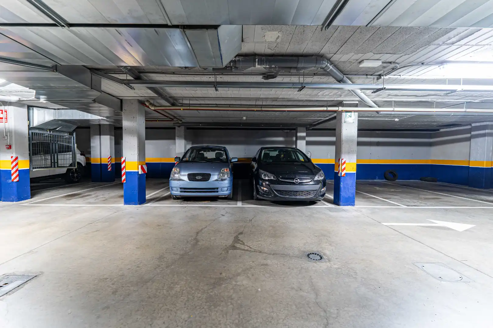 Parking of Ground floor for sale in Arroyomolinos (Madrid)  with Air Conditioner, Heating and Private garden