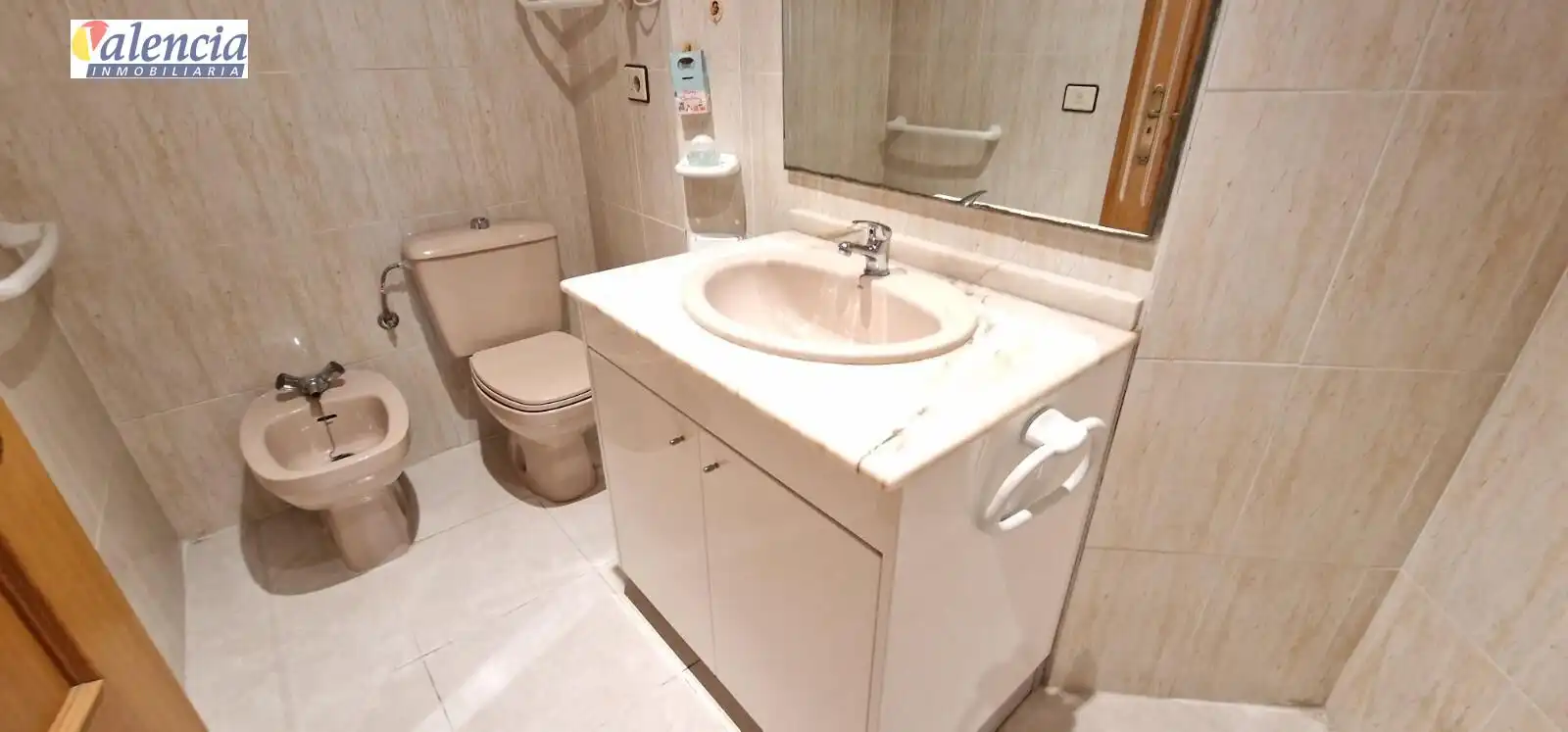 Bathroom of Flat for sale in Valencia  with Balcony