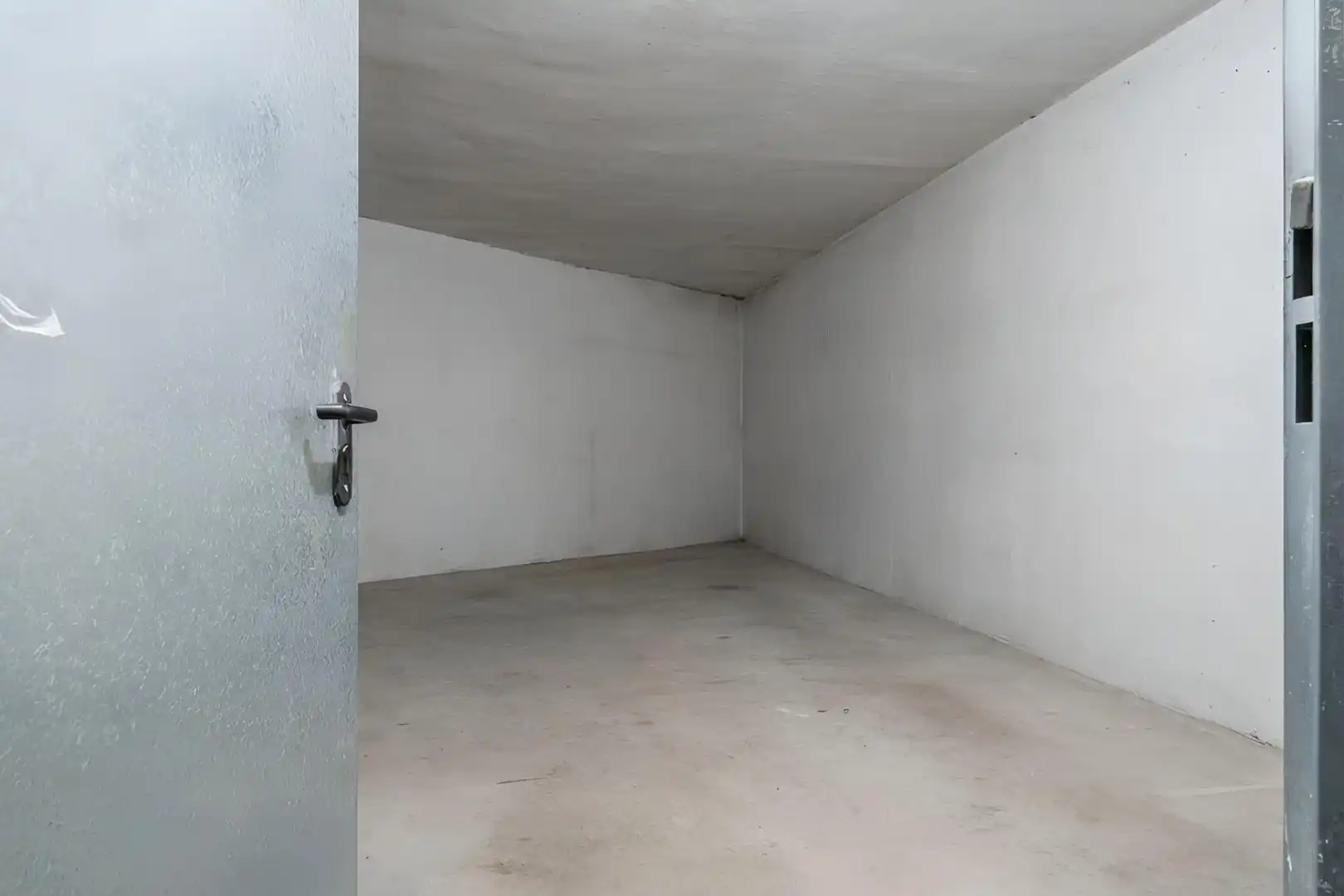 Flat for sale in Granada  with Air Conditioner, Heating and Private garden