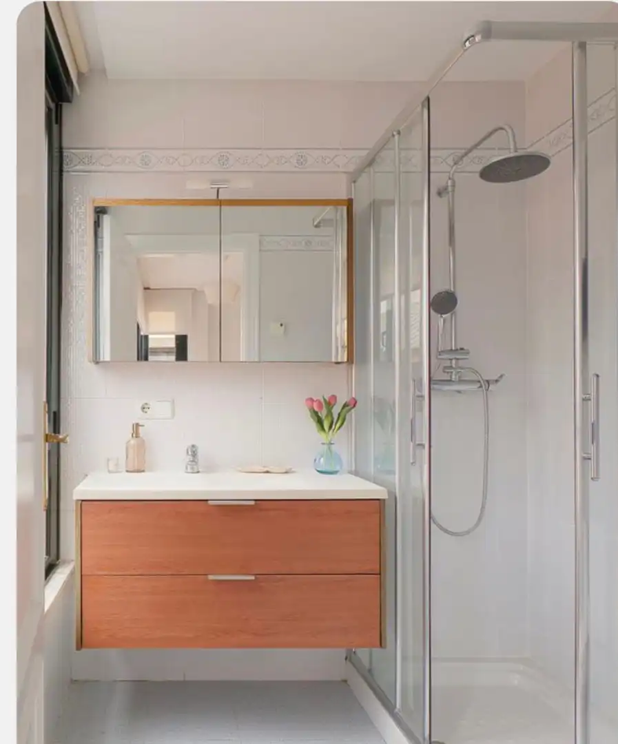 Baño de Piso en venta en Gijón  con Amueblado
