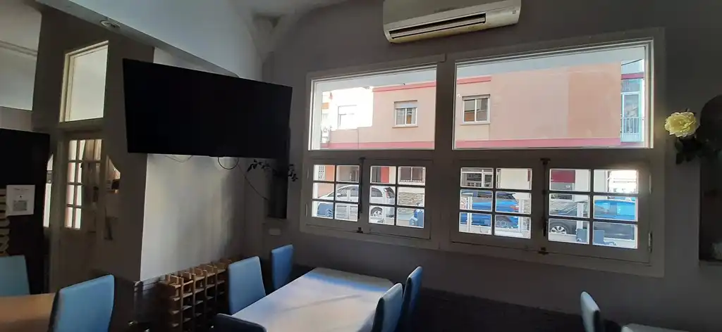 Local comercial en traspàs a Carrer Pere Morell, imagen 5