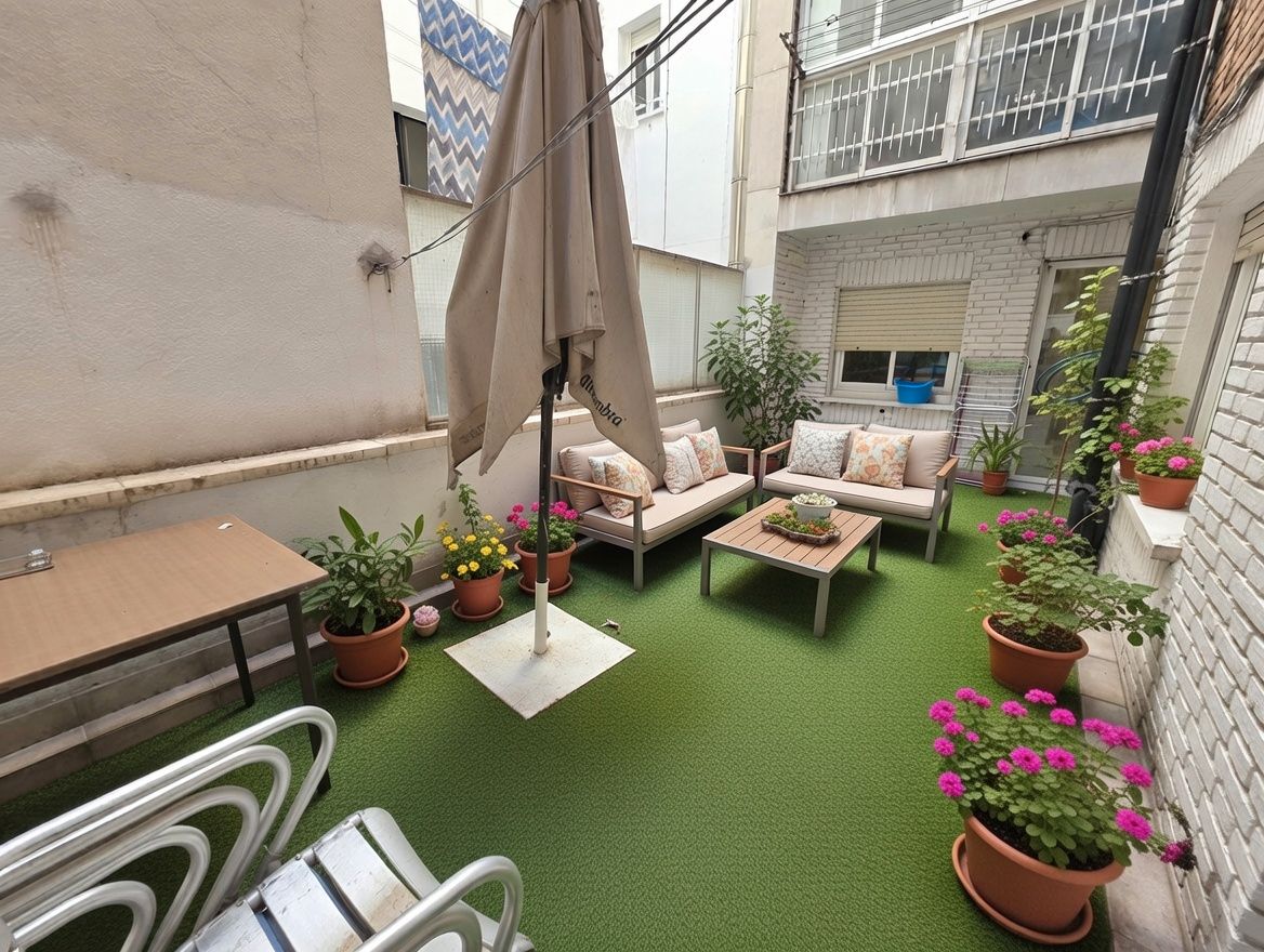 Terrace of Flat for sale in  Madrid Capital  with Heating and Terrace