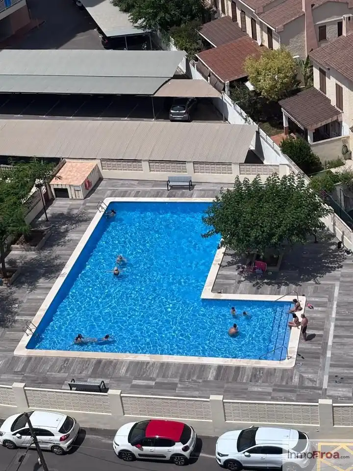 Schwimmbecken von Wohnung zur Miete in Benicasim / Benicàssim mit Klimaanlage, Heizung und Terrasse