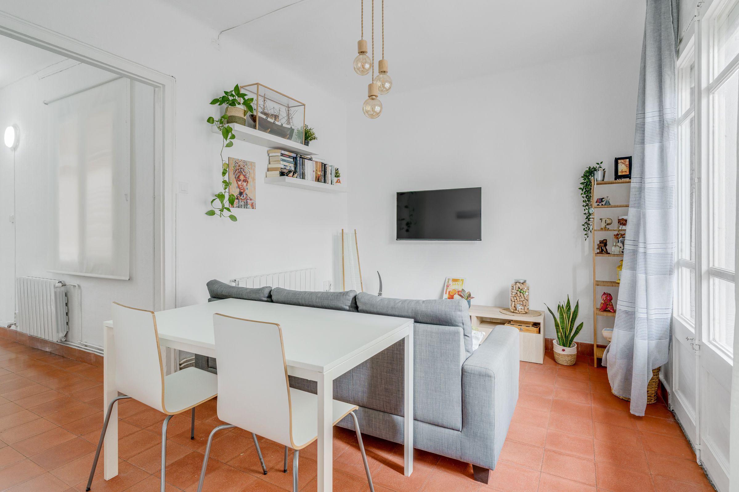 Living room of Flat for sale in  Barcelona Capital  with Heating, Terrace and Storage room