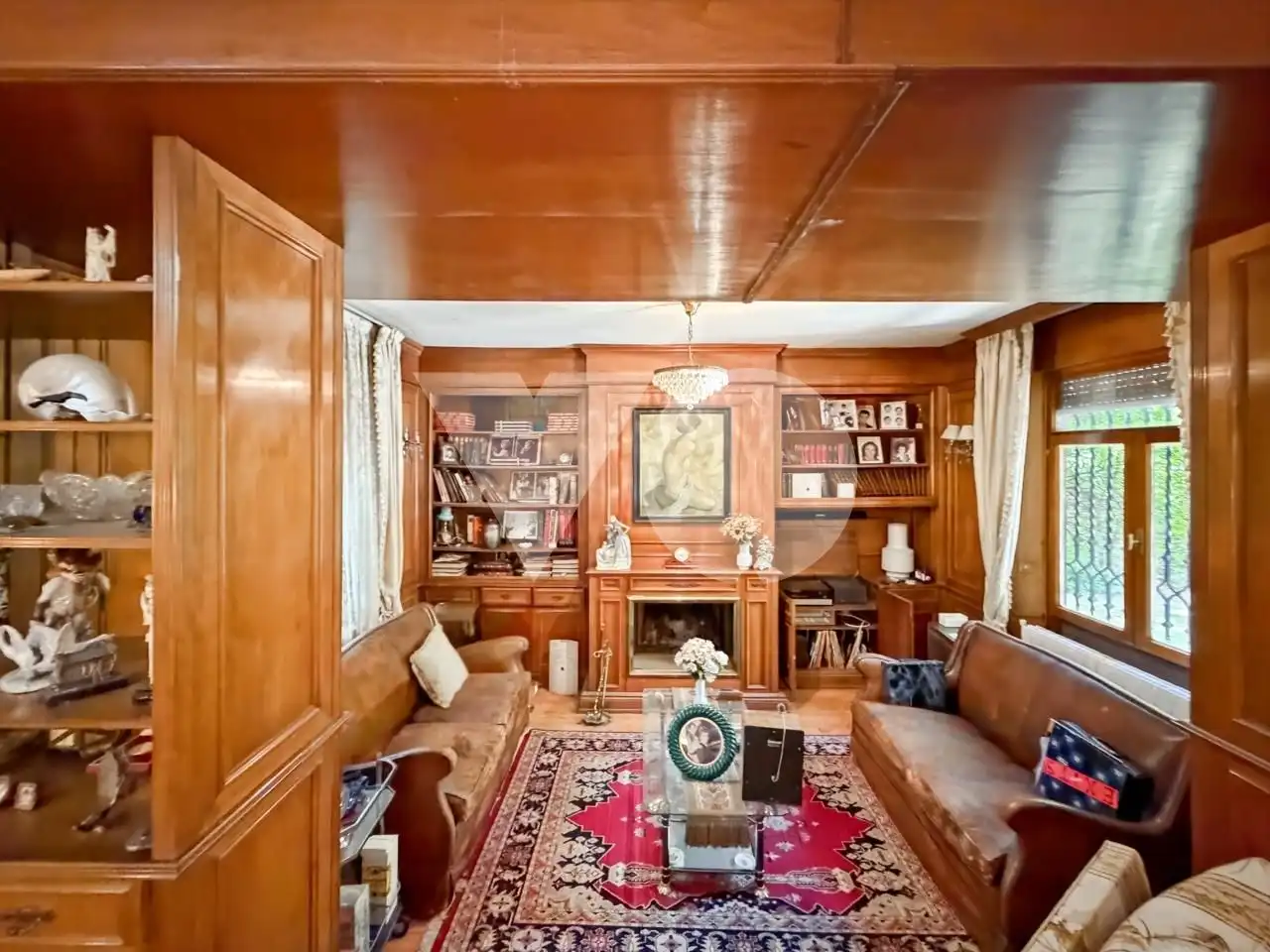 Sala d'estar de Casa o xalet en venda en Madrid amb Calefacció, Jardí privat i Parquet