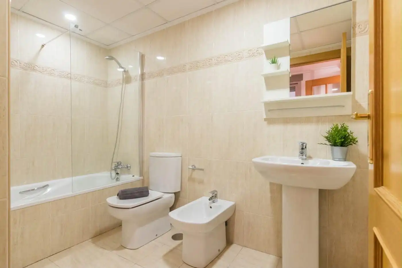 Baño de Piso en venta en Murcia con Aire acondicionado y Calefacción