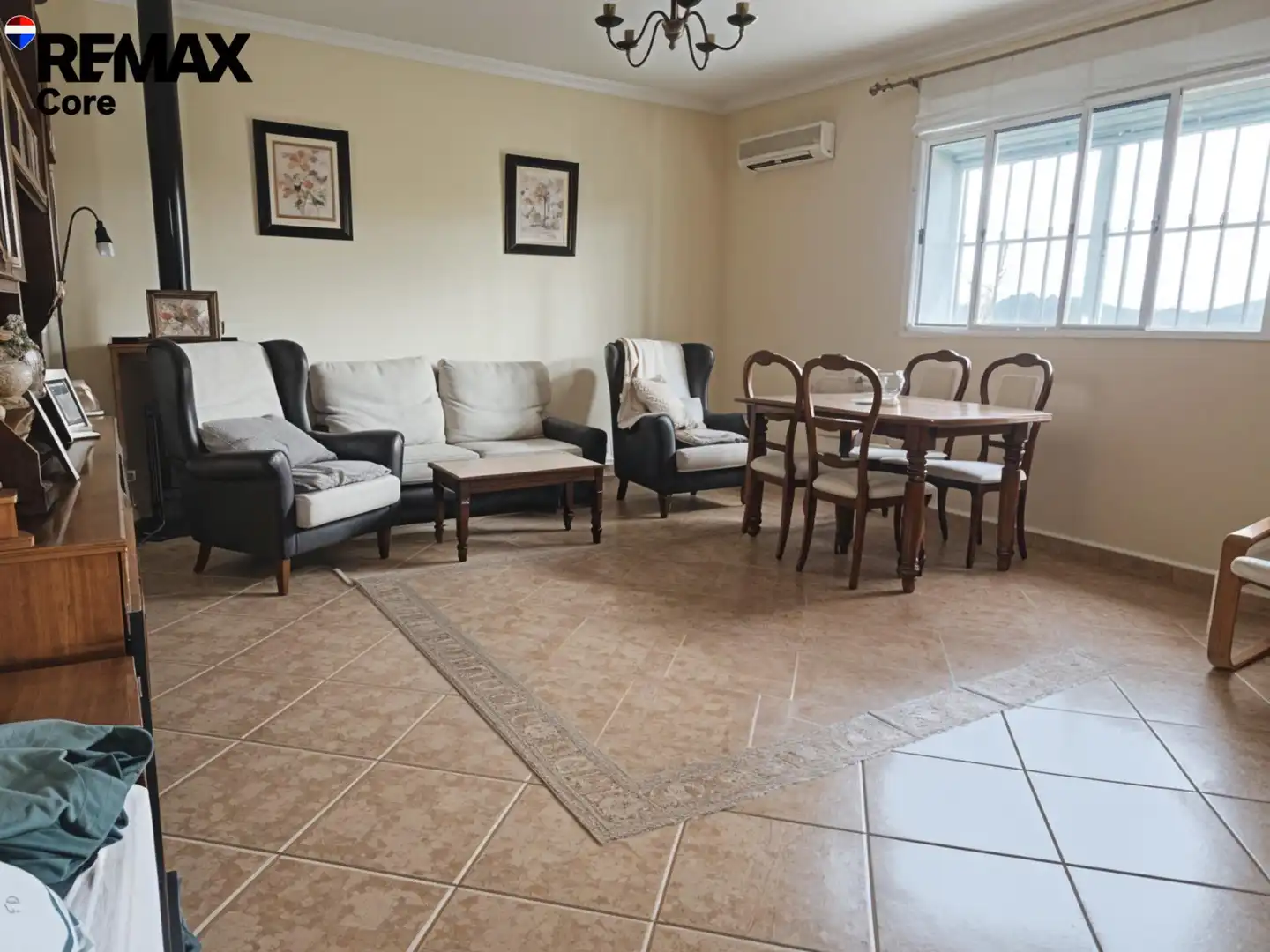 Sala d'estar de Casa o xalet en venda en Badajoz amb Jardí privat, Terrassa i Traster