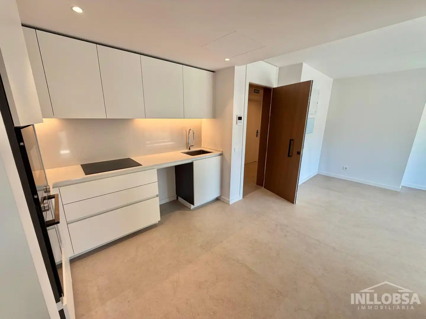 Cocina de Piso de alquiler en Manresa con Aire acondicionado, Calefacción y Jardín privado