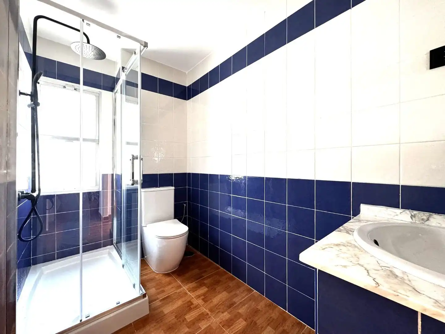Bathroom of Flat for rent in Linares  with Terrace and Balcony