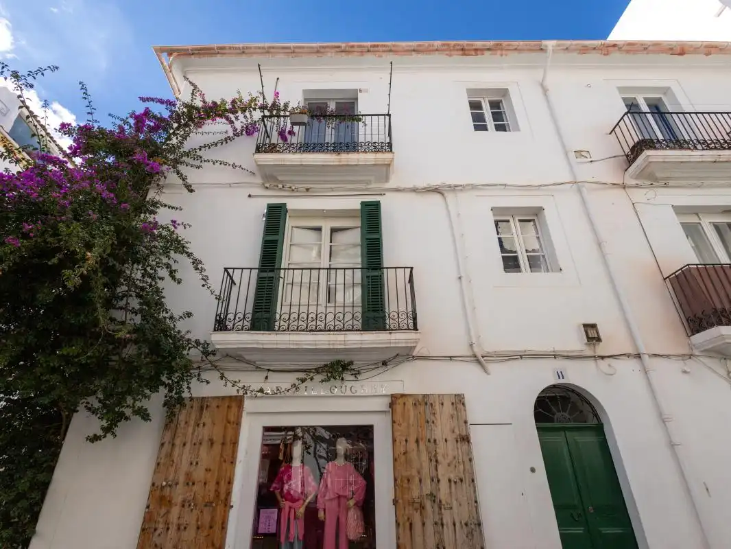 Lofts for sale in Carrer de Guillem de Montgrí, Dalt de la Vila - La Marina