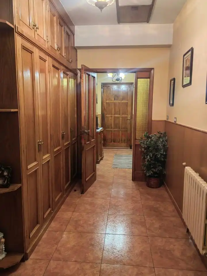 Casa o xalet en venda en Lalín amb Calefacció, Jardí privat i Traster