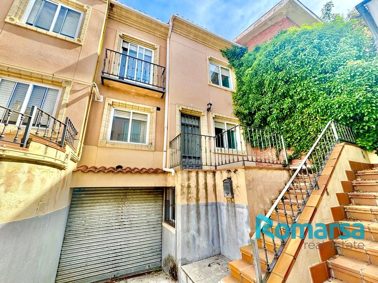 Exterior view of Detached homes for sale in Ávila  with Heating, Private garden and Parquet flooring