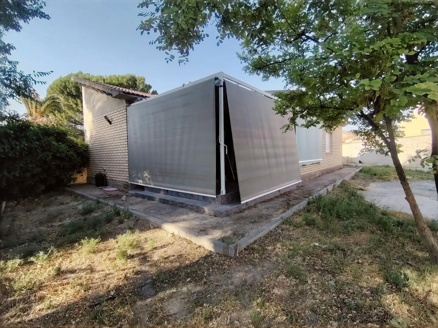 Vista exterior de Casa o xalet en venda en Nuez de Ebro amb Calefacció, Terrassa i Traster