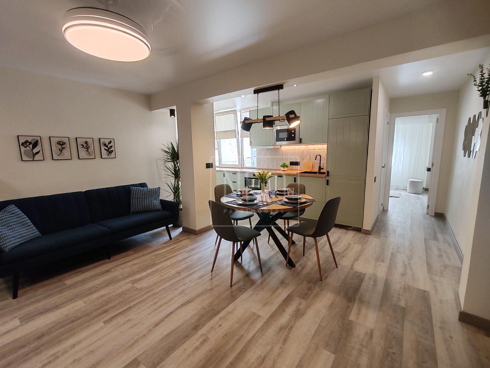 Menjador de Pis en venda en Gandia amb Aire condicionat, Terrassa i Balcó