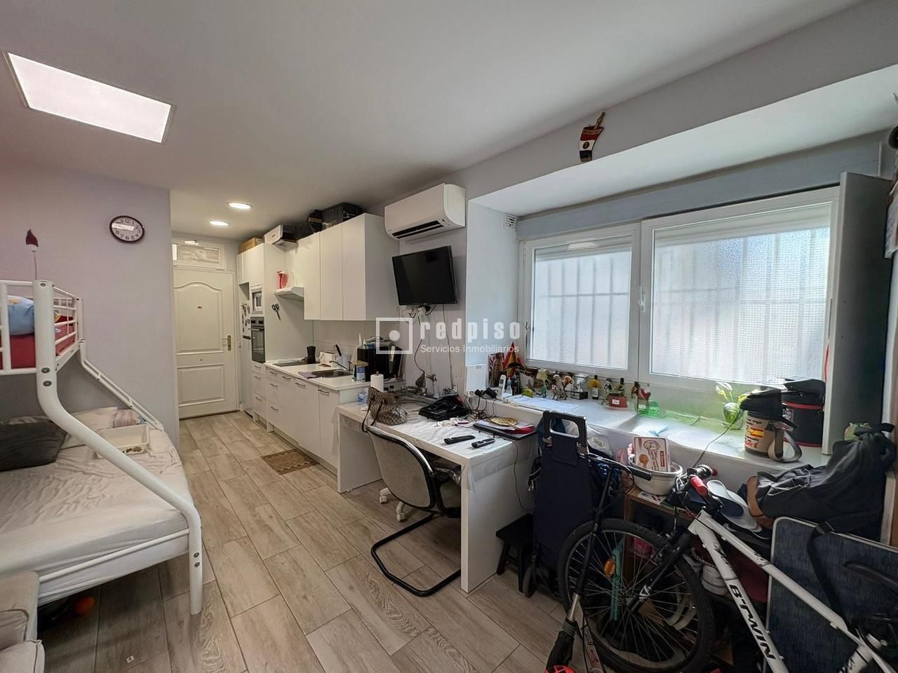 Kitchen of Premises for sale in  Madrid Capital  with Air Conditioner