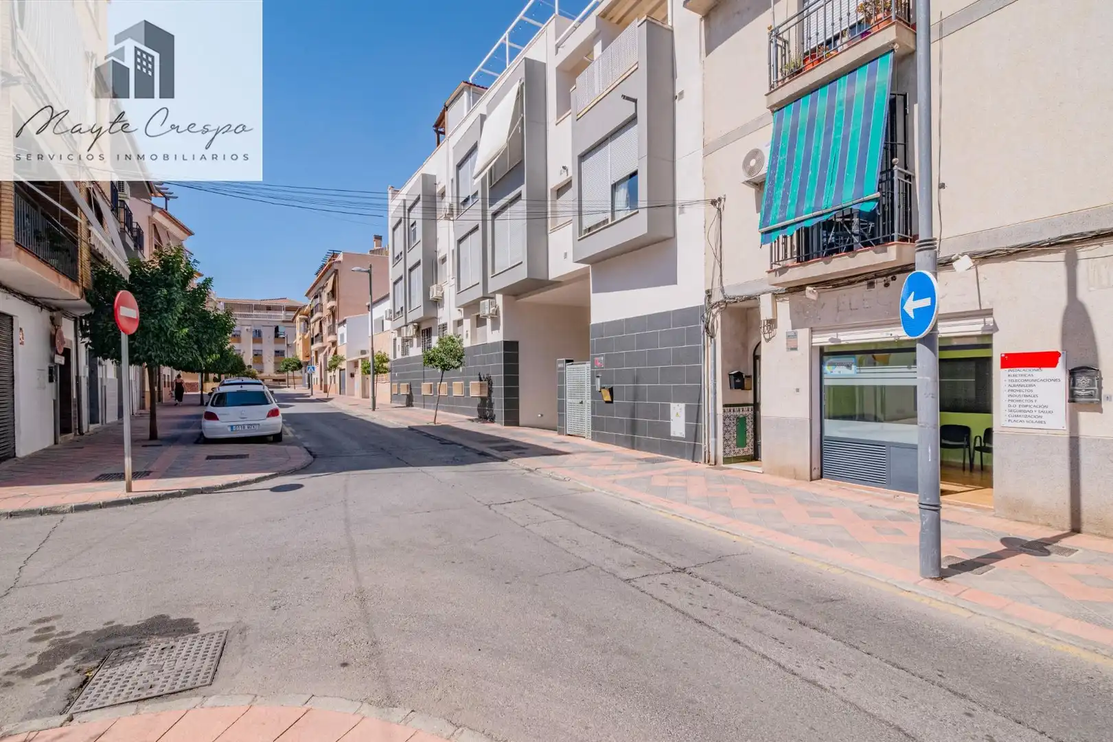 Vista exterior de Local en venta en Armilla con Aire acondicionado