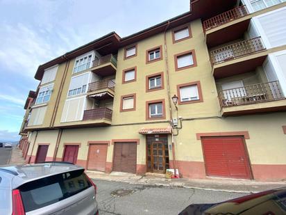 Außenansicht von Wohnung zum verkauf in Haro mit Balkon