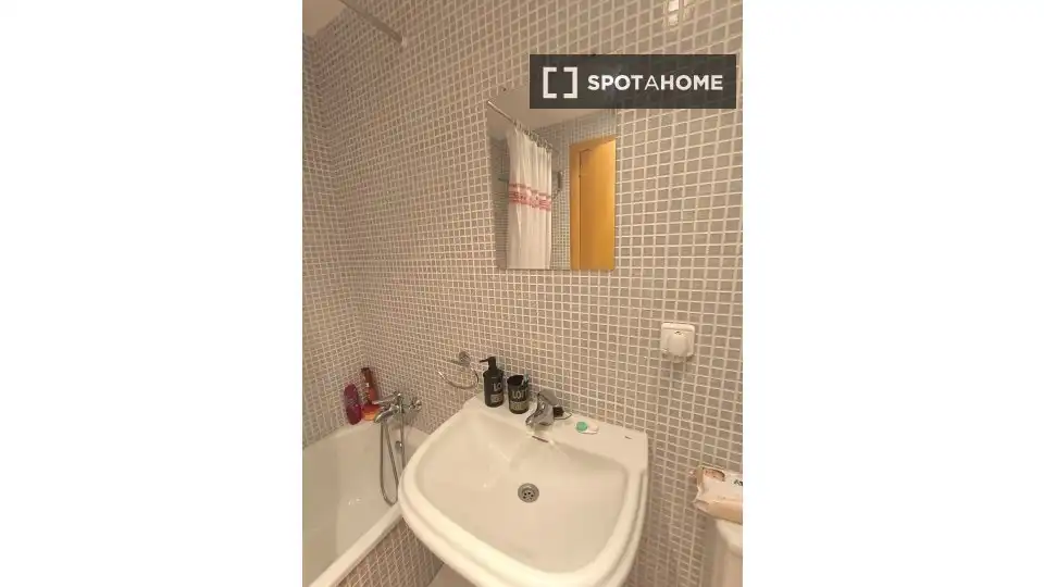 Room in Museros