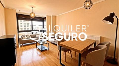 Foto 2 de Piso de alquiler en Monasterio de Silos, Montecarmelo,  Madrid Capital