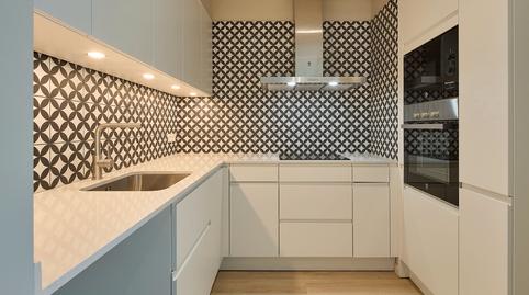 Foto 2 de Pis de lloguer a Carrer de València, 595, El Camp de l'Arpa del Clot, Barcelona