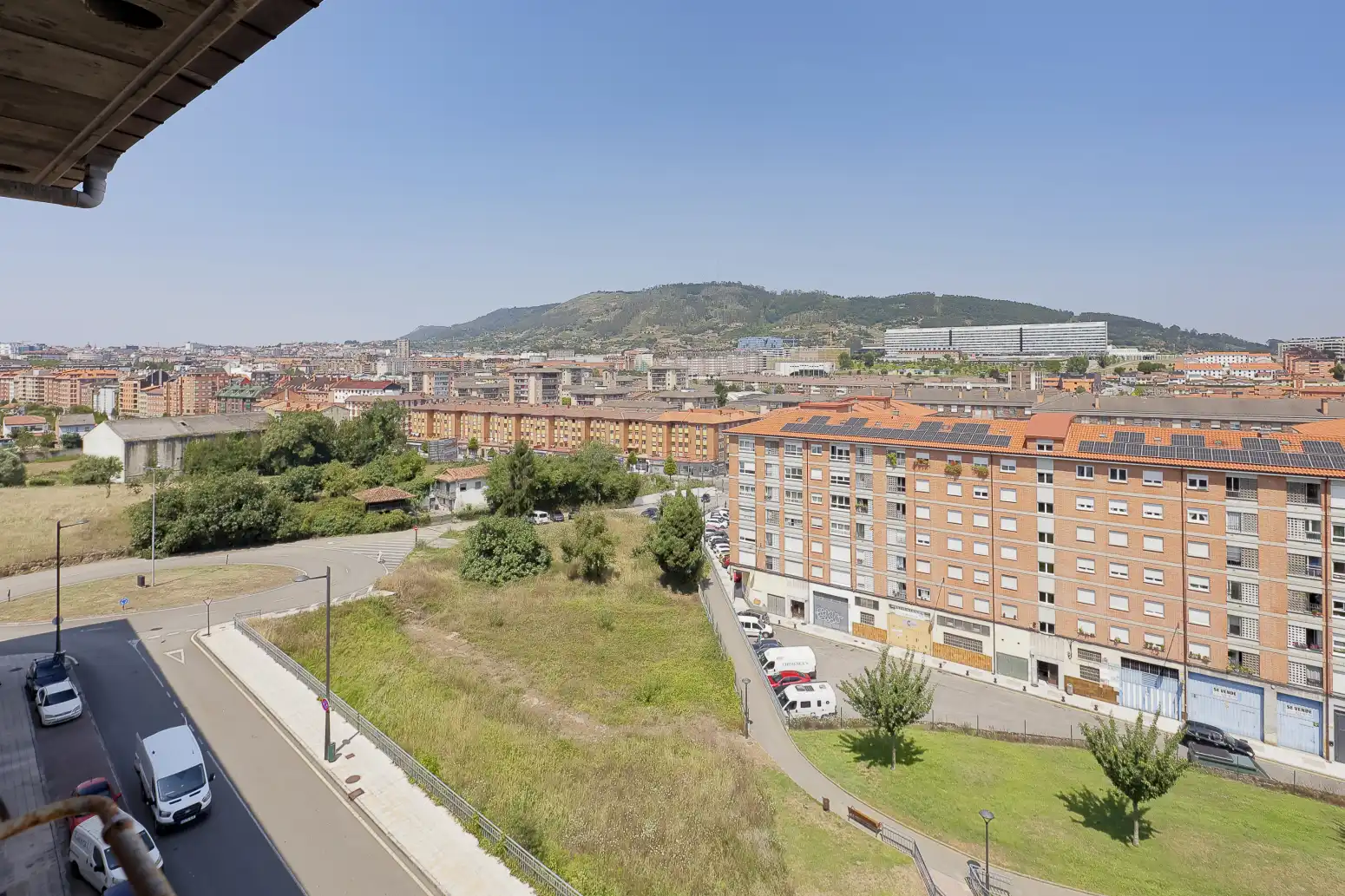 Vista exterior de Piso en venta en Oviedo  con Calefacción y Trastero