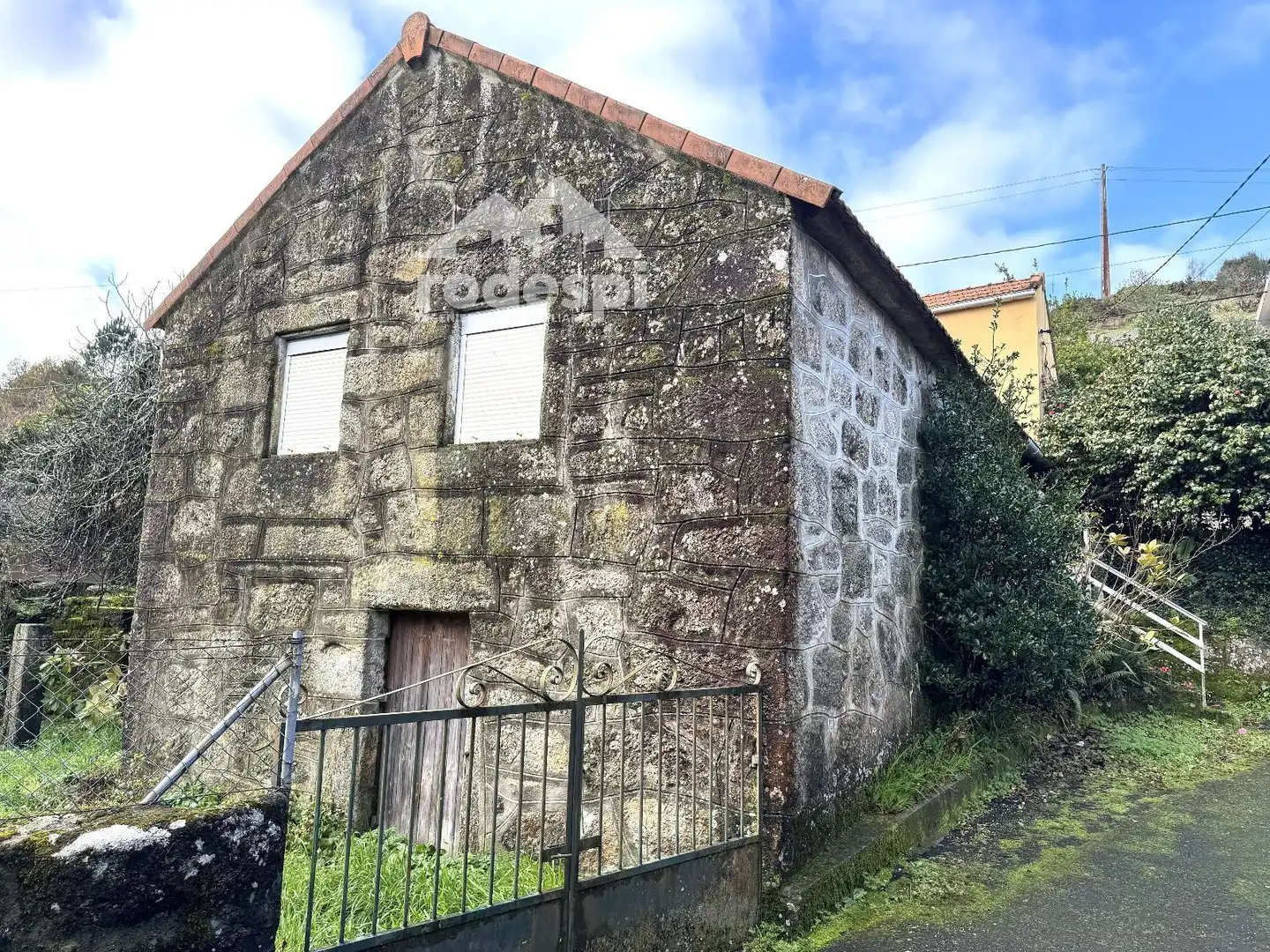 Exterior view of Houses for sale in A Cañiza    with Heating, Storage room and Furnished