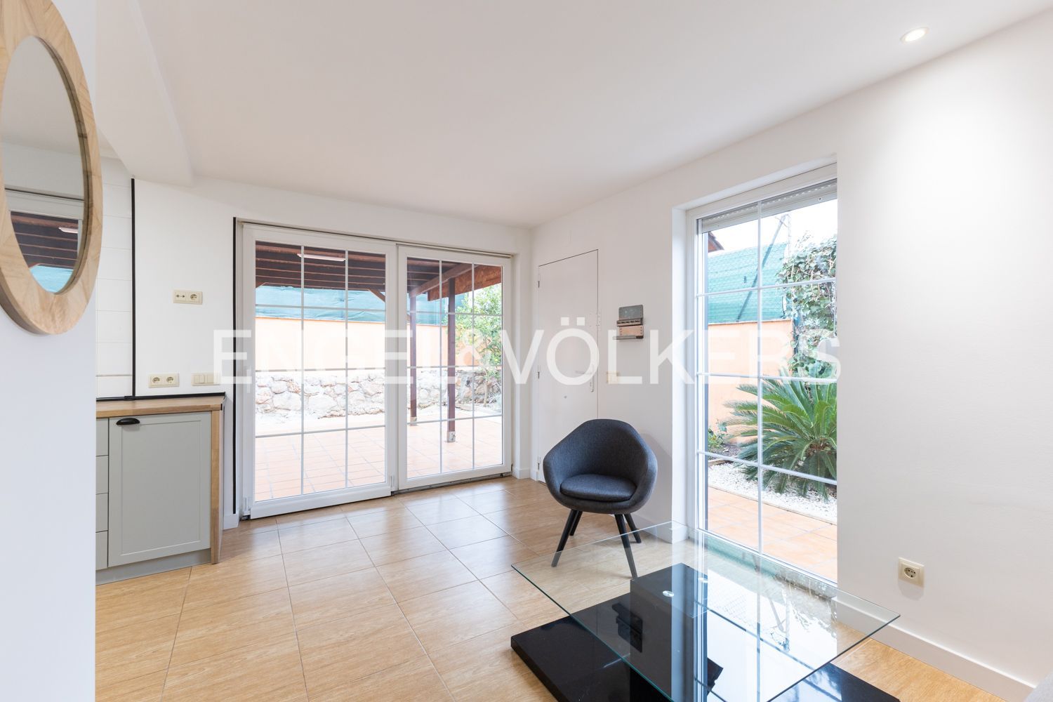 Vista exterior de Casa o xalet en venda en Oropesa del Mar / Orpesa amb Aire condicionat, Calefacció i Jardí privat