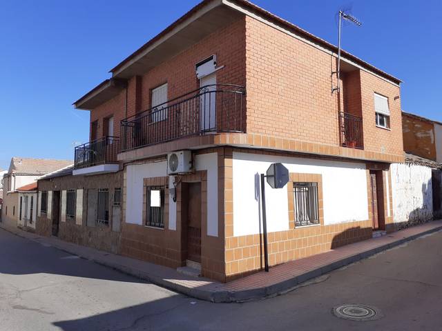 Casa-chalet en Venta en San Sebastian en Porzuna
