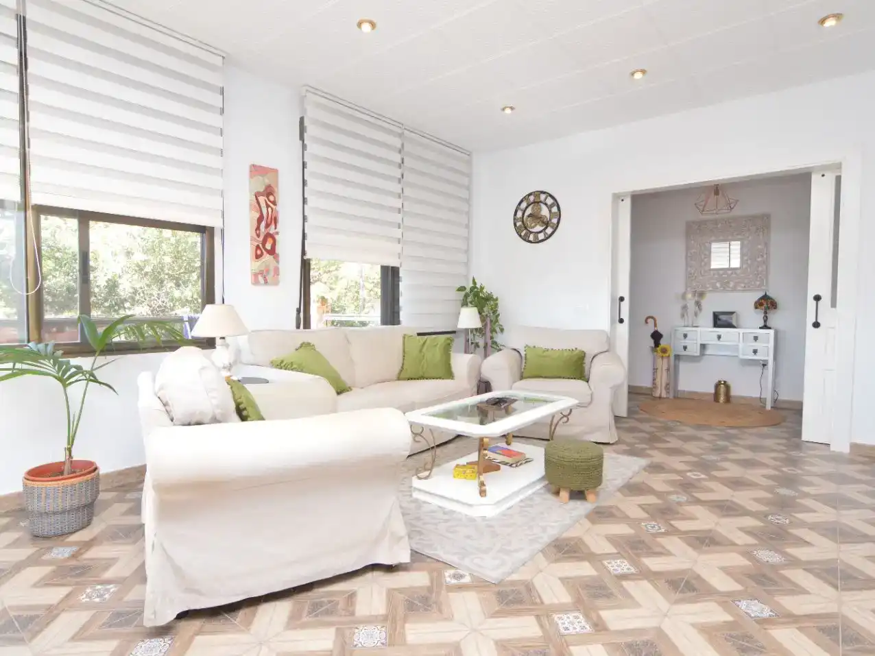 Wohnzimmer von Haus oder Chalet zum Verkauf in Chiva mit Klimaanlage, Schwimmbad und Balkon