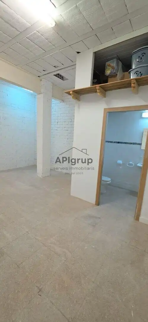 Local comercial en venda a Centre - Sant Oleguer, imagen 7