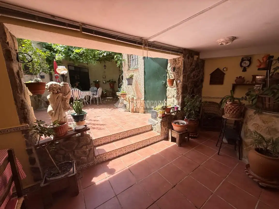 Terraza de Casa adosada en venta en Lucillos con Aire acondicionado y Calefacción
