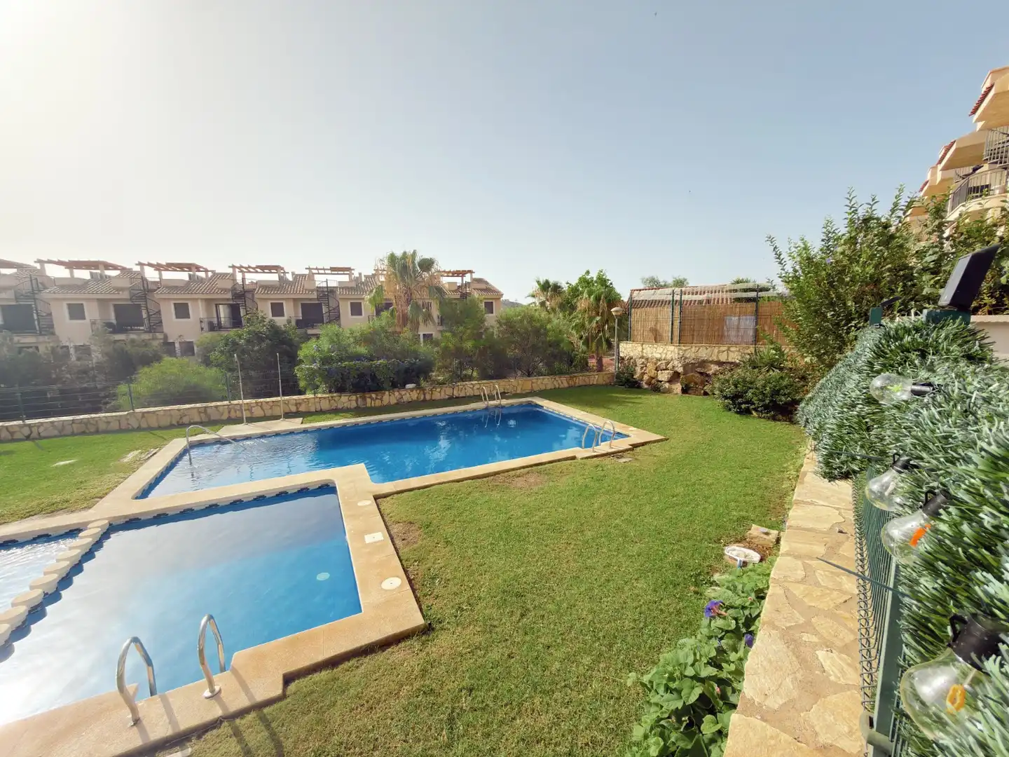 Piscina de Planta baixa en venda en Águilas amb Aire condicionat, Calefacció i Terrassa