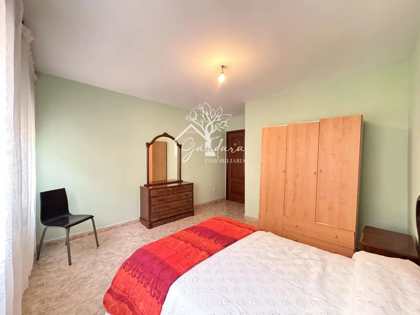 Habitación de Piso en venta en Ares con Amueblado, Horno y Lavadora