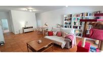 Sala d'estar de Pis en venda en Santa Coloma de Gramenet amb Aire condicionat