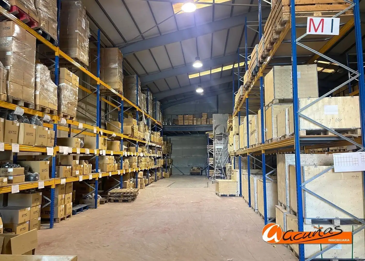 Nau industrial en venda a Mollina