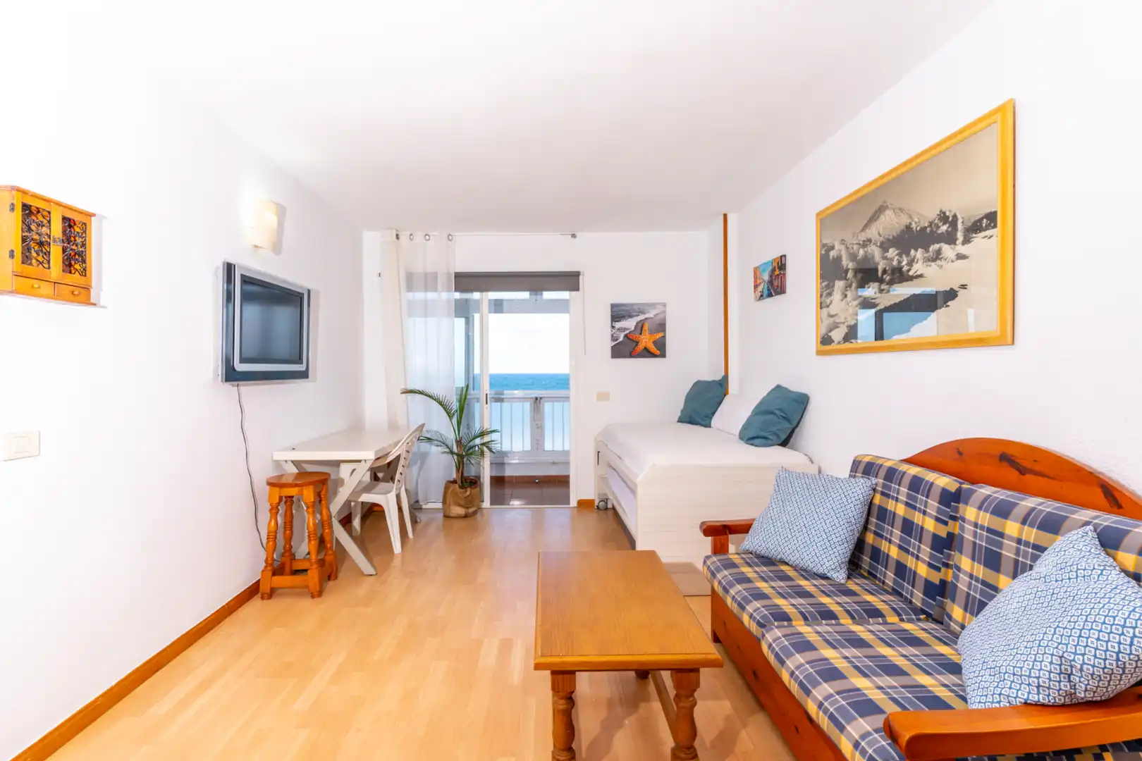 Sala d'estar de Pis en venda en San Cristóbal de la Laguna amb Terrassa, Forn i Rentadora