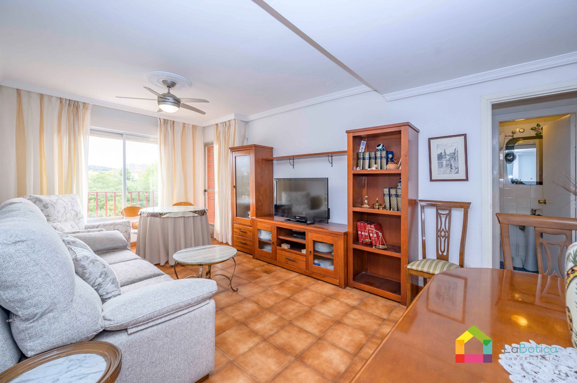 Dormitori de Pis en venda en  Toledo Capital amb Calefacció i Terrassa