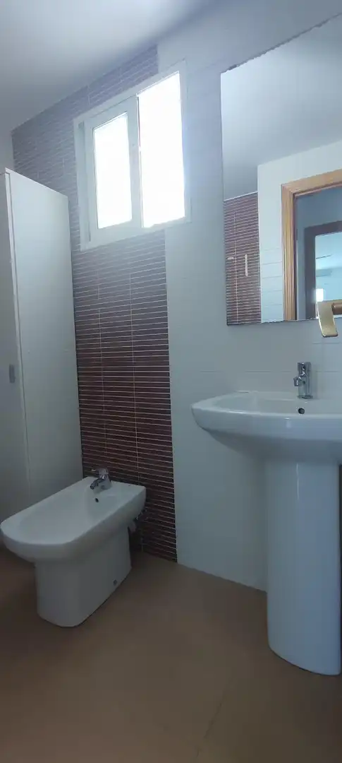 Bathroom of Attic for rent in Torrent  with Heating and Terrace