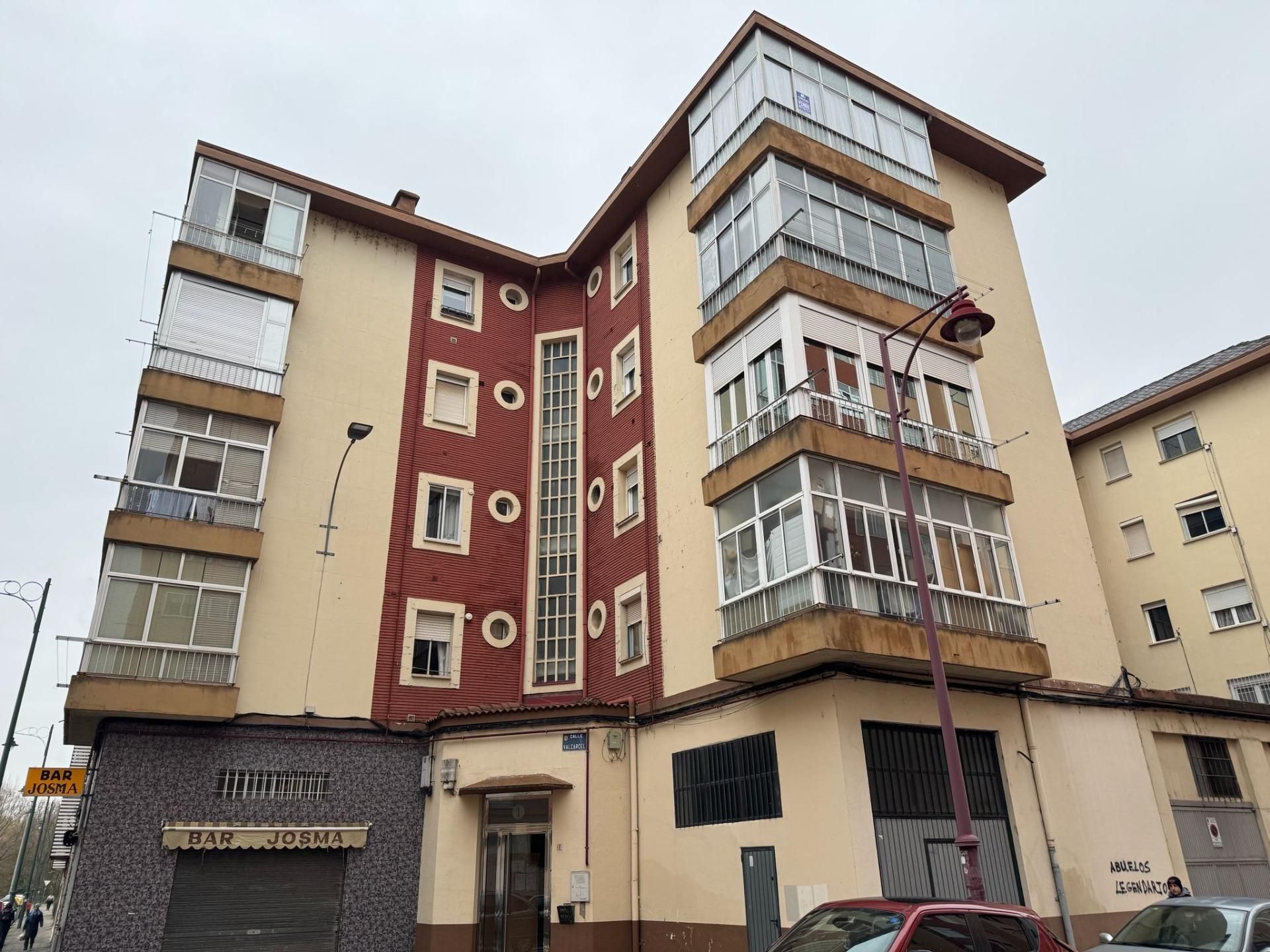 Exterior view of Apartment for sale in León Capital   with Heating and Terrace
