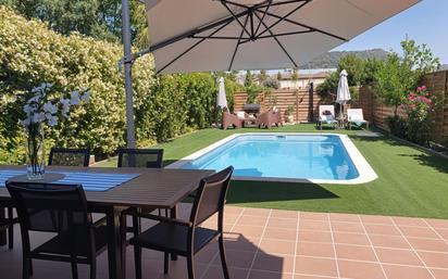 Swimming pool of House or chalet for sale in Cervelló  with Air Conditioner, Heating and Private garden