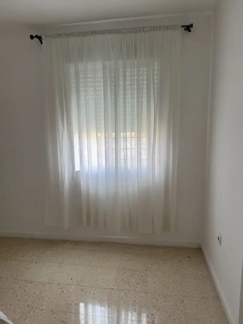 Bedroom of Flat for rent in Sevilla  with Air Conditioner, Heating and Terrace