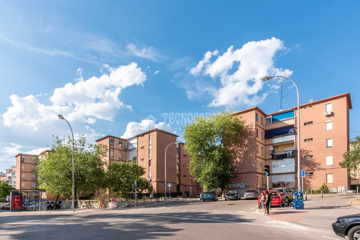 Vista exterior de Piso en venta en  Madrid Capital con Calefacción