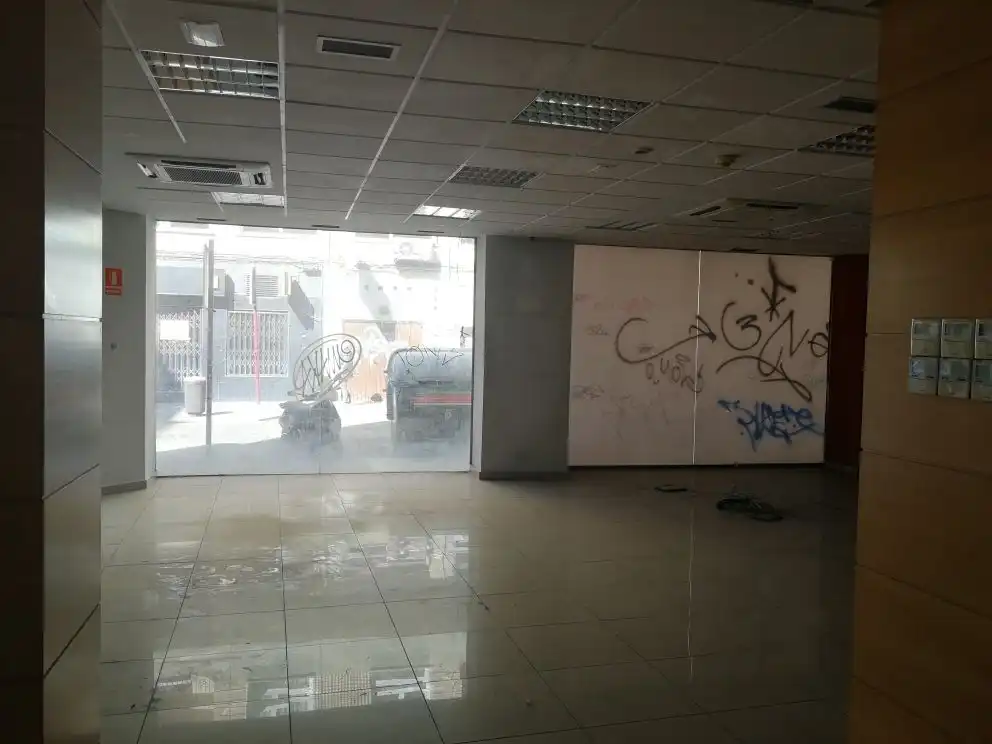Local comercial en venda a Calle Pedro Coca 9, imagen 4